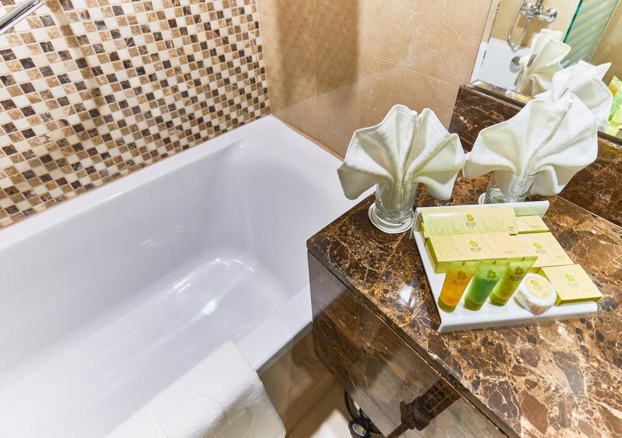 Rose Plaza Hotel Al Barsha Dubai Eksteriør bilde
